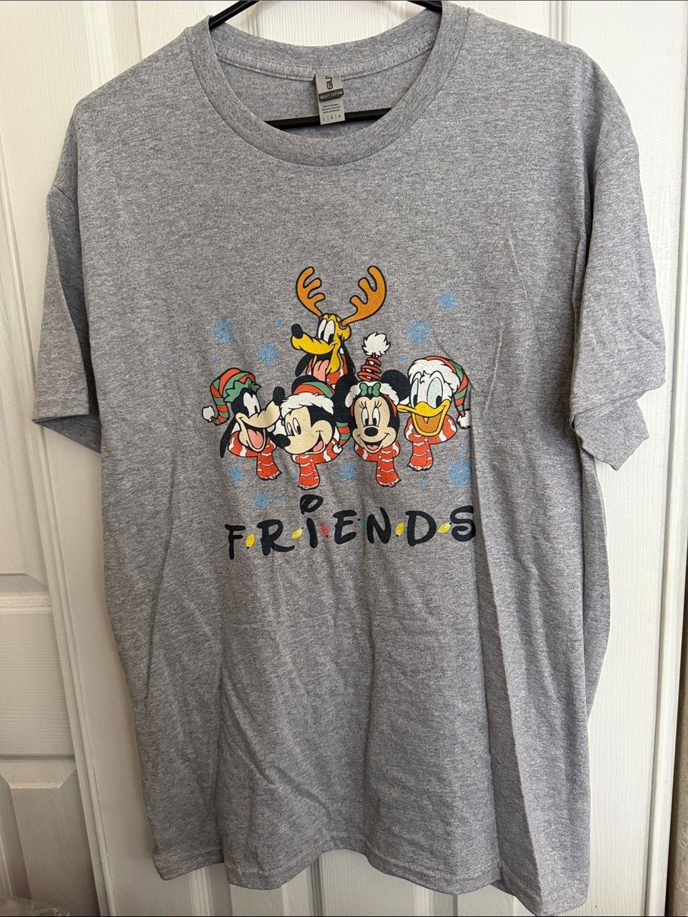 Gildan Gray Disney Friends Holiday Graphic Tee - Picture 1 of 7